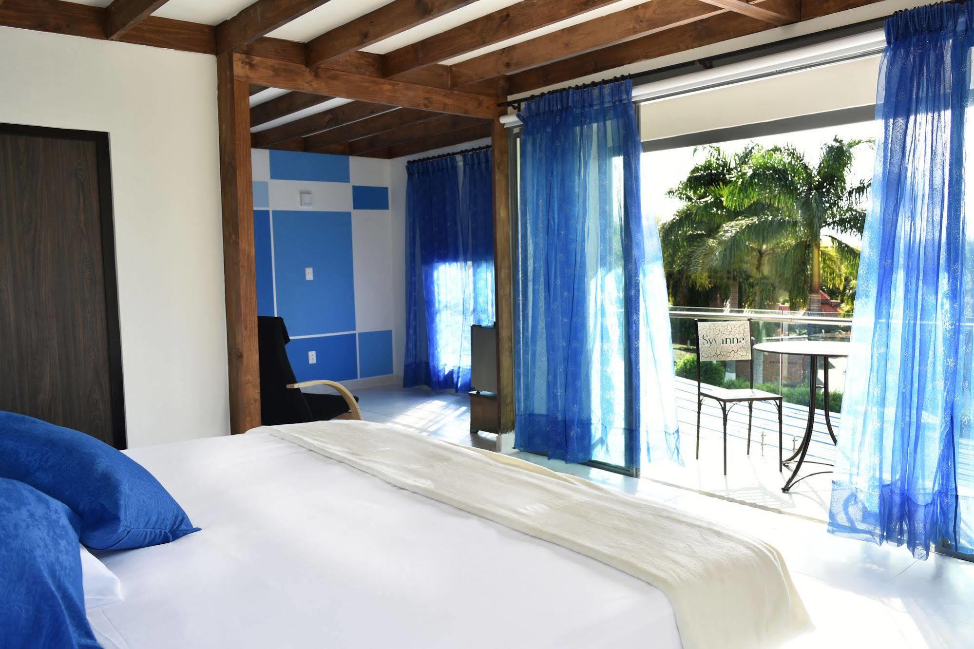 Hotel Syvanna Wellness And Spa Cerritos Luaran gambar